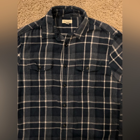 Nice blue flannel - Picture 2 of 3